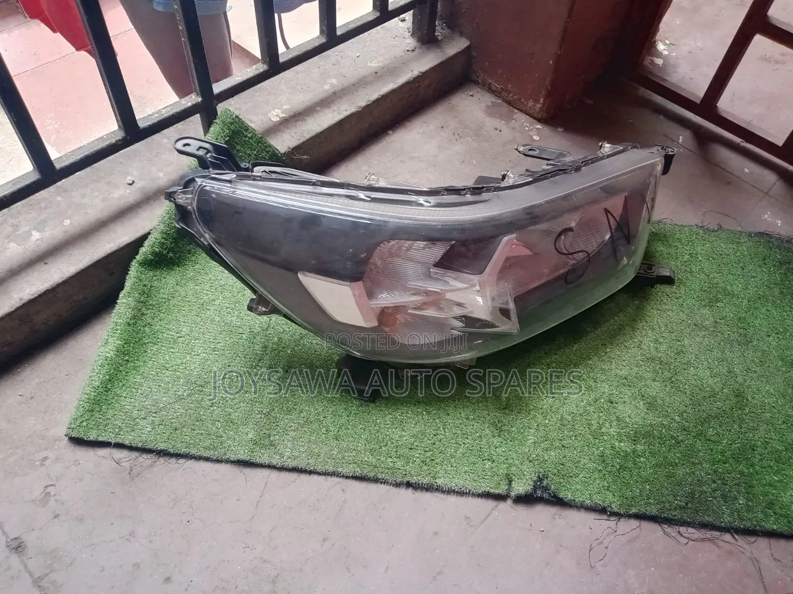 Toyota Hilux Revo 2018 Non Xenon Headlight
