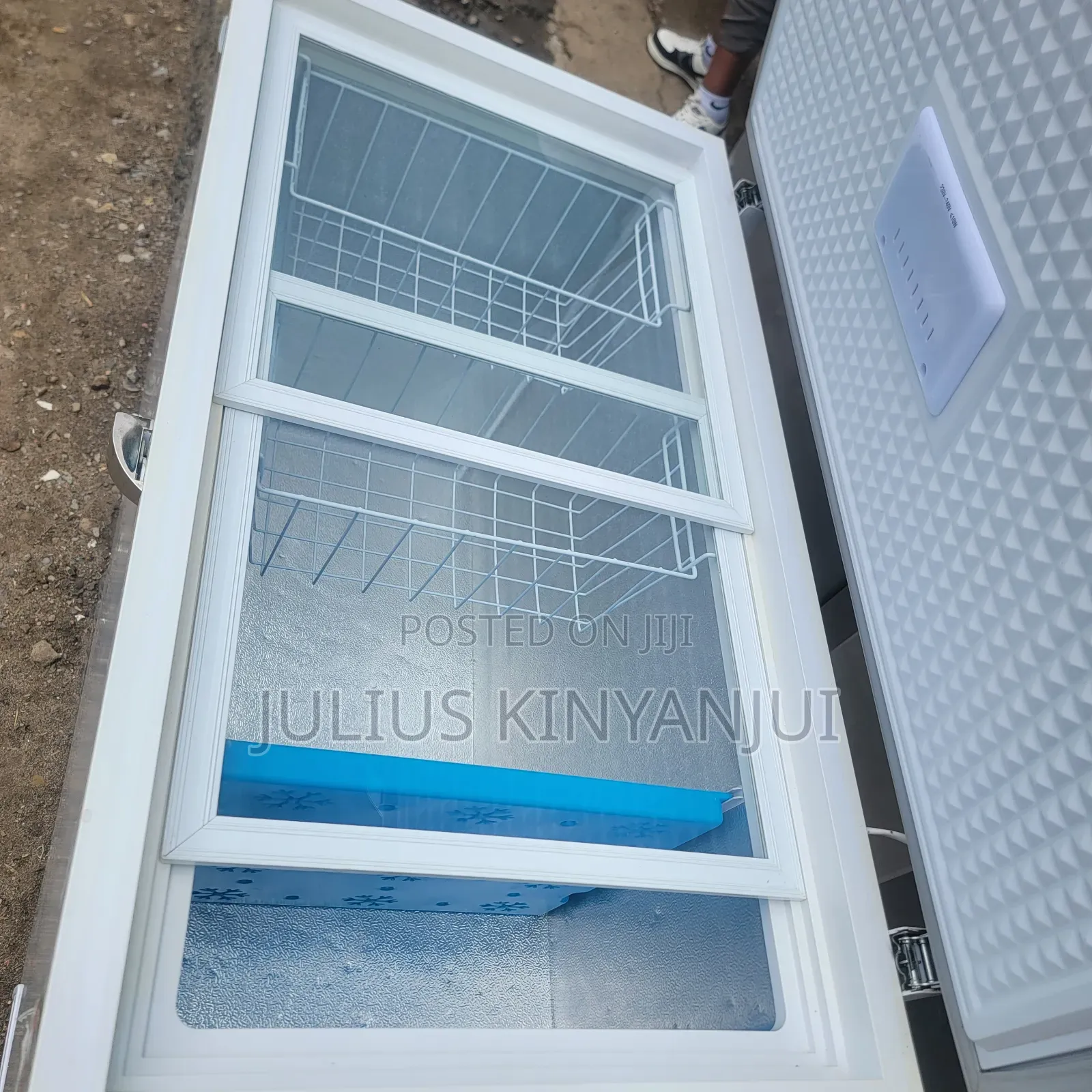 Ramtons Deep Freezer