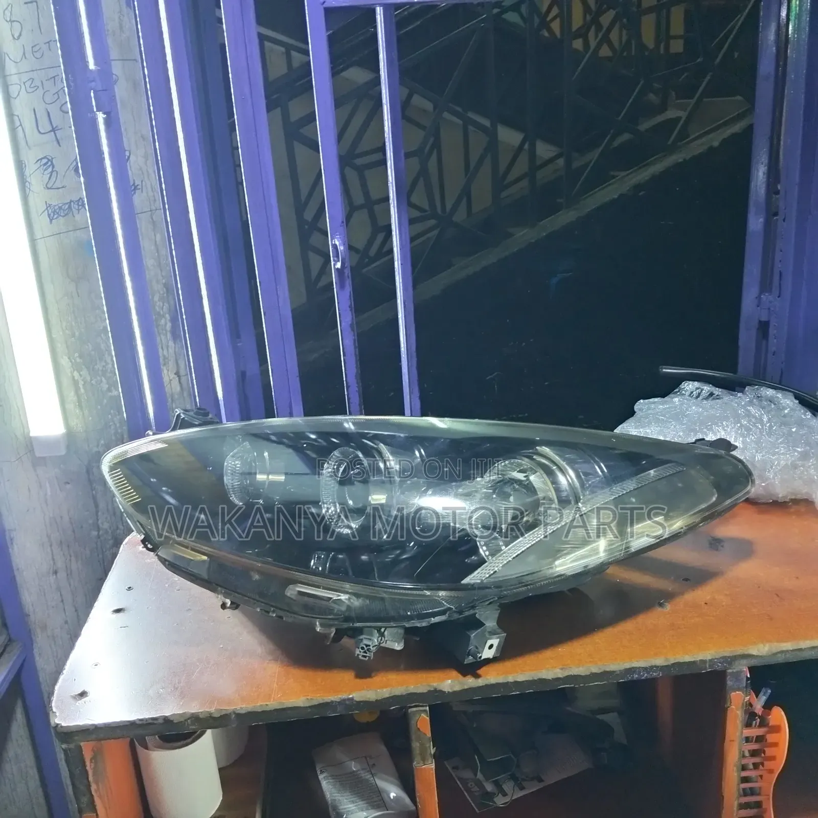 Mazda Demio Model 2008/2012 Xenon Headlamp, Clean Ex Japan Motor Parts