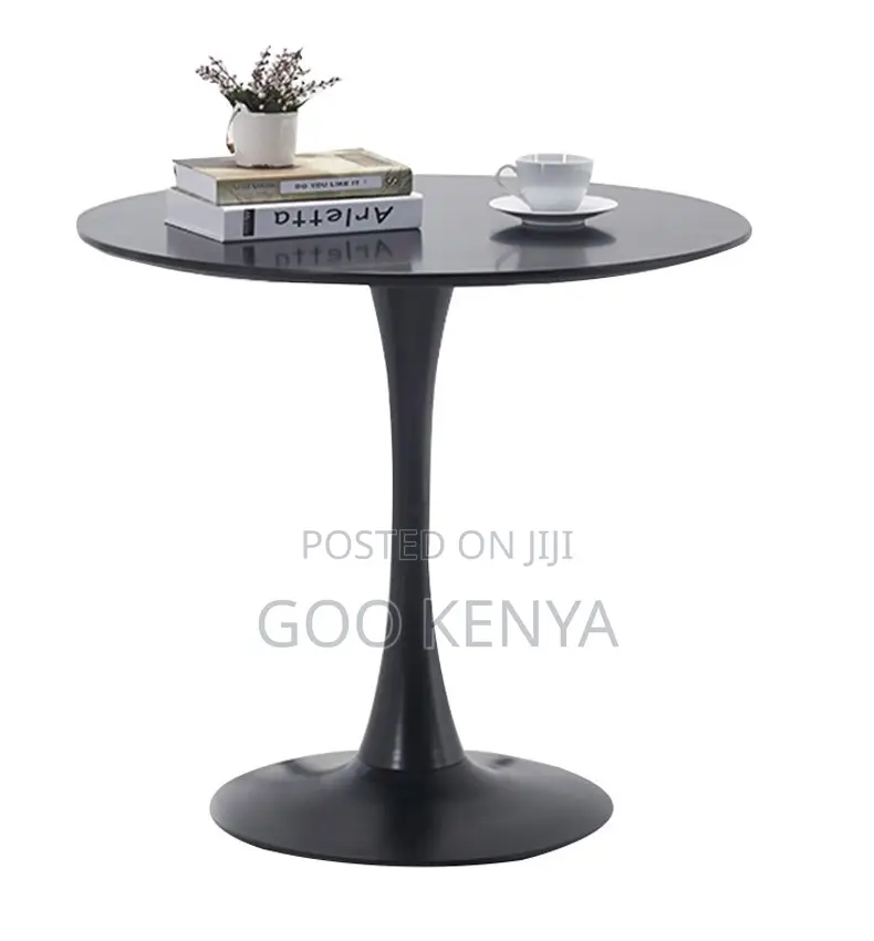 Home Table; Lightweight and Durable Round Barn Style Plastic Table