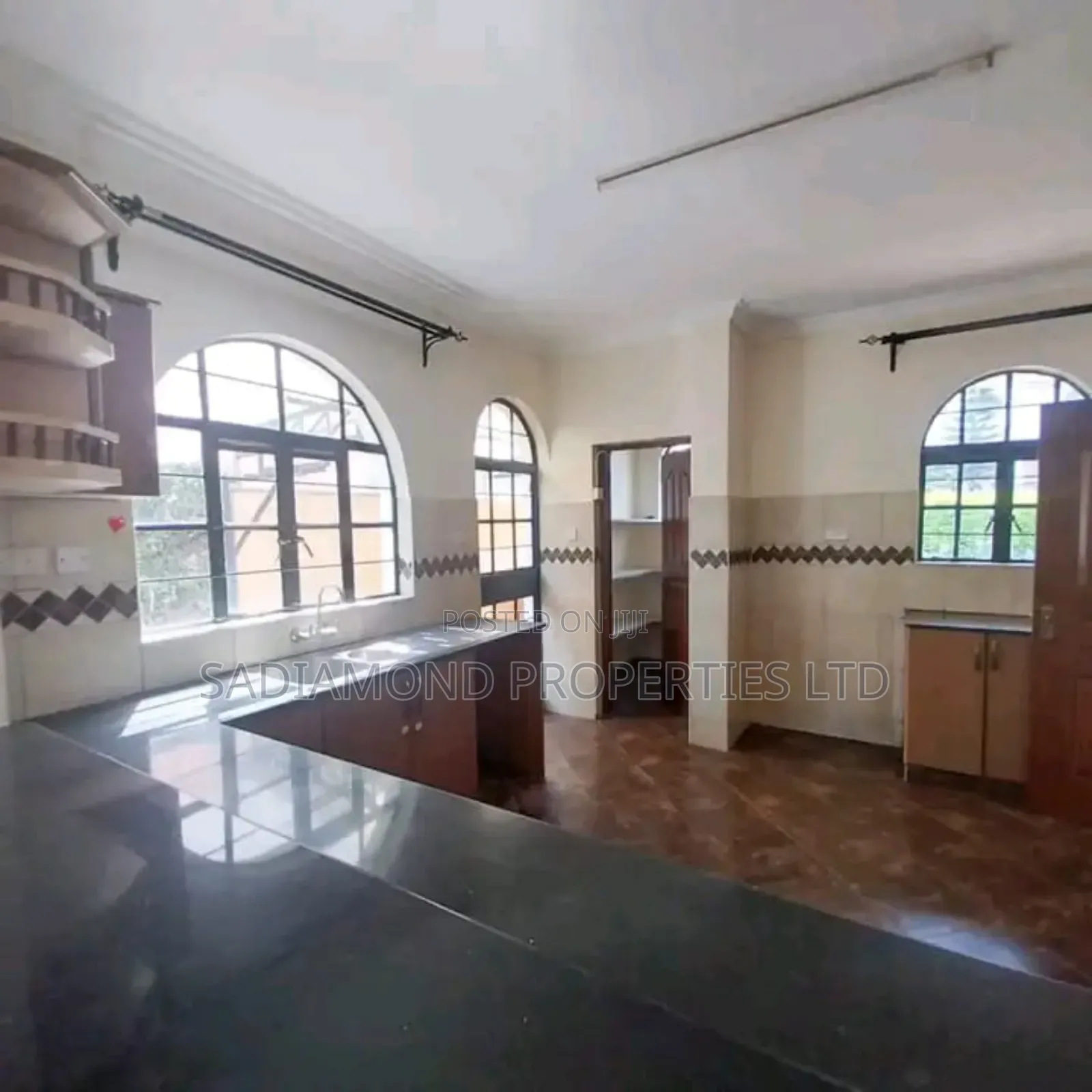 4bdrm House in Runda, Kiambu / Kiambu for sale