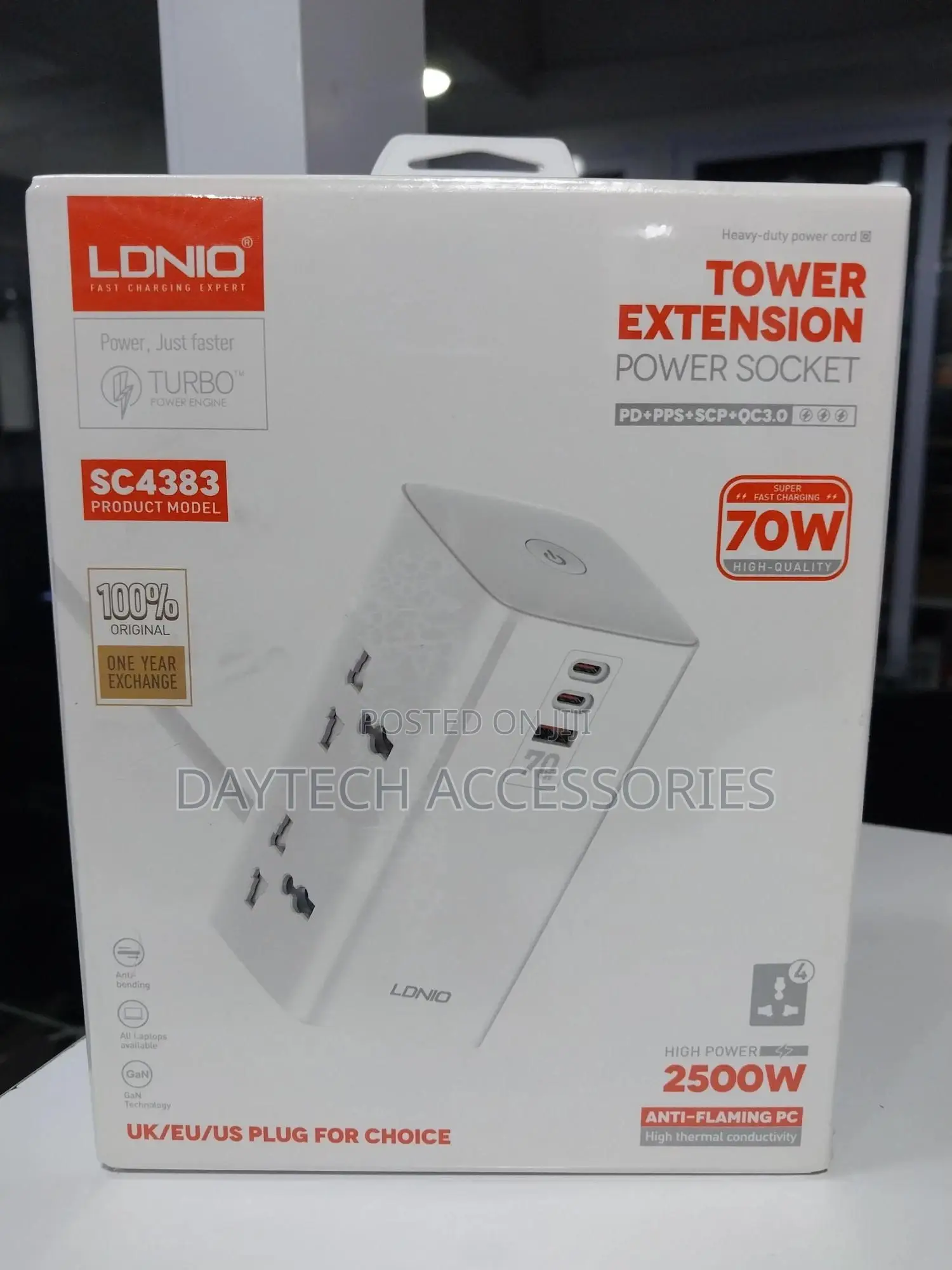 Ldnio 2500w Tower Extension Power Socket + 70w Super Fast Charging.