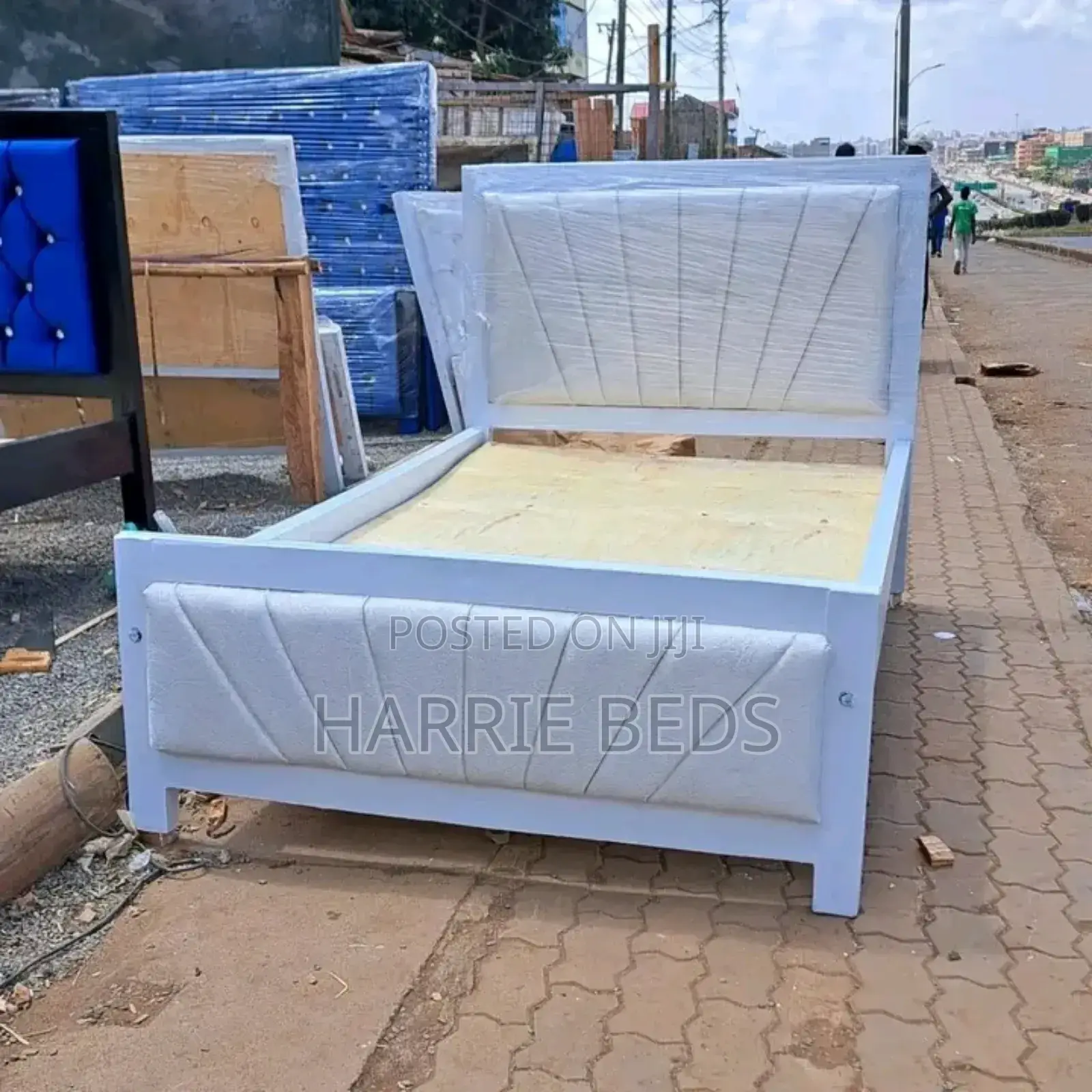 Mocket Bed on Offer