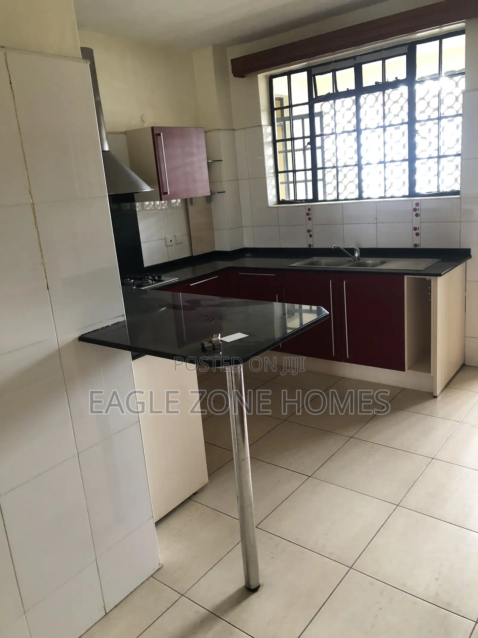 3bdrm Apartment in Rhapta Road for rent