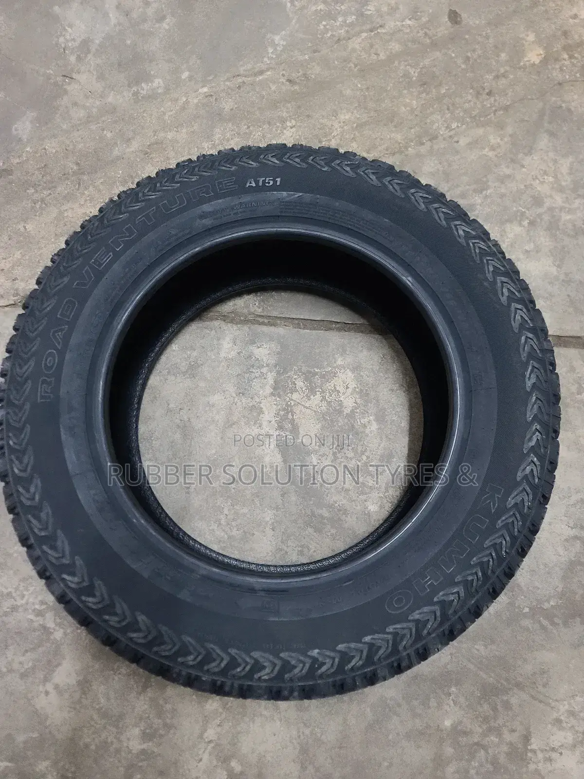 225/65 R17 Kumho Tyres 106 T X/L Road Venture a/T51