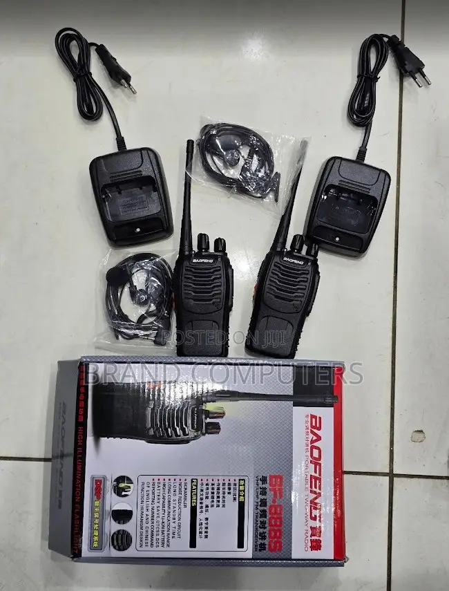 Baofeng Bf 888s Upto 3 KMS Radio Walkie Talkies With Earphones