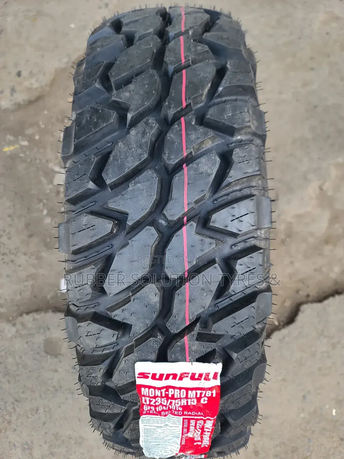 235/75r15 C Sunfull Tyres Mont-Pro Mt781 Mud-Terrain