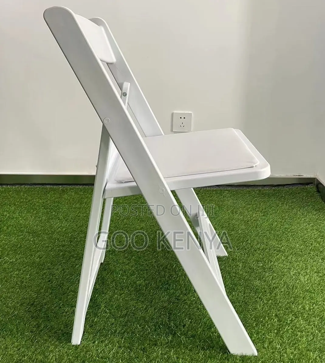 Home Chair; Modern White Round Plastic Folding Chairs for Banquets