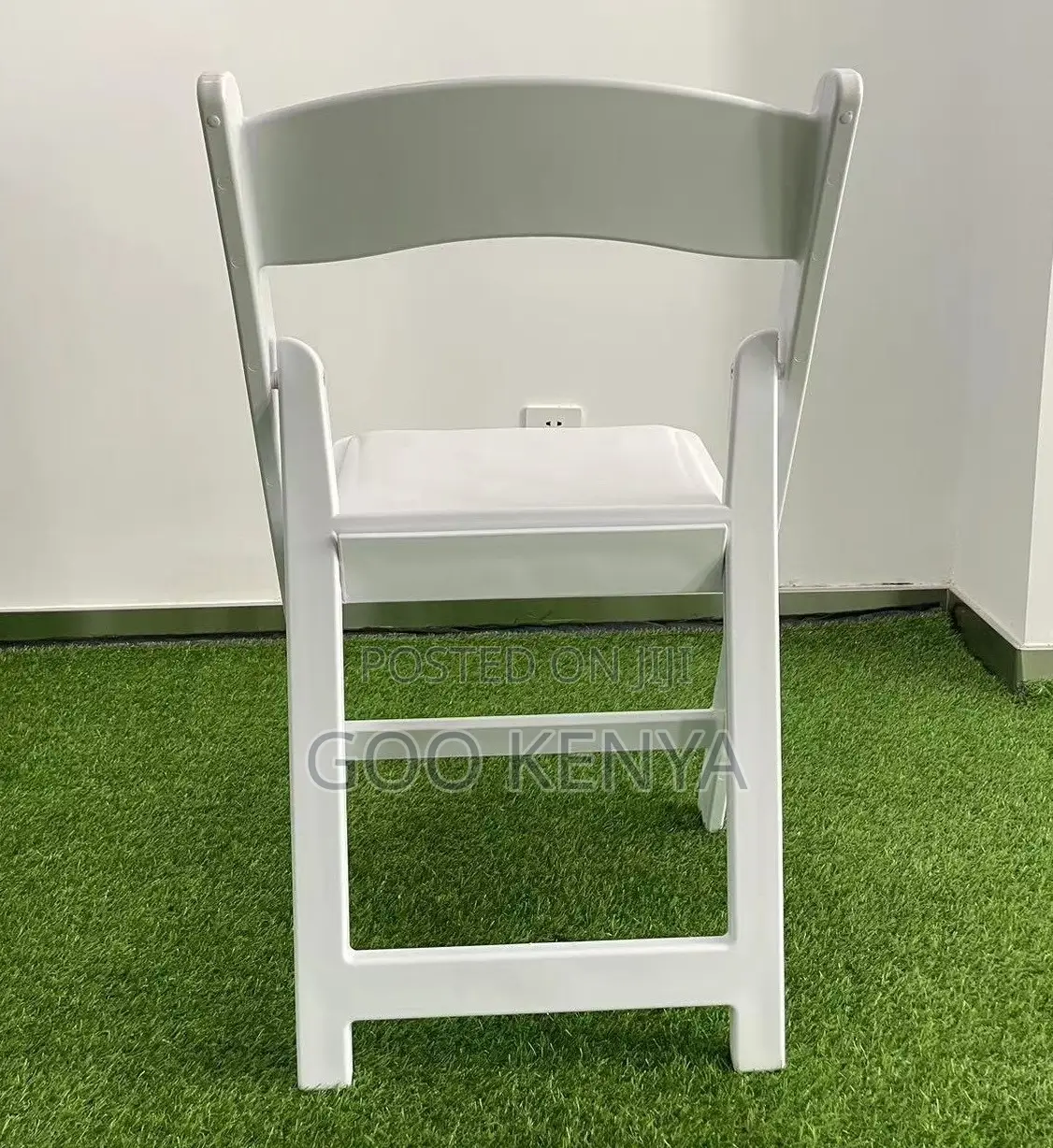 Home Chair; Modern White Round Plastic Folding Chairs for Banquets