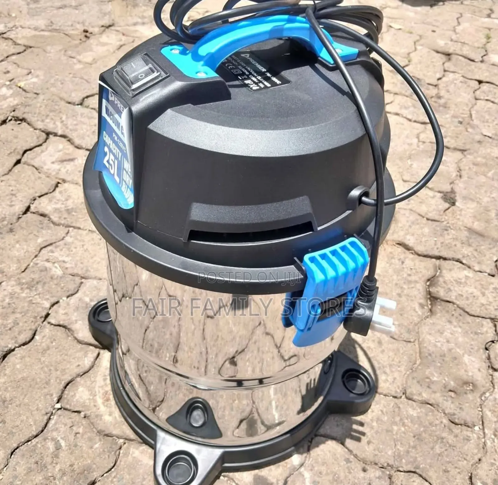 25l Vacuum Cleaners