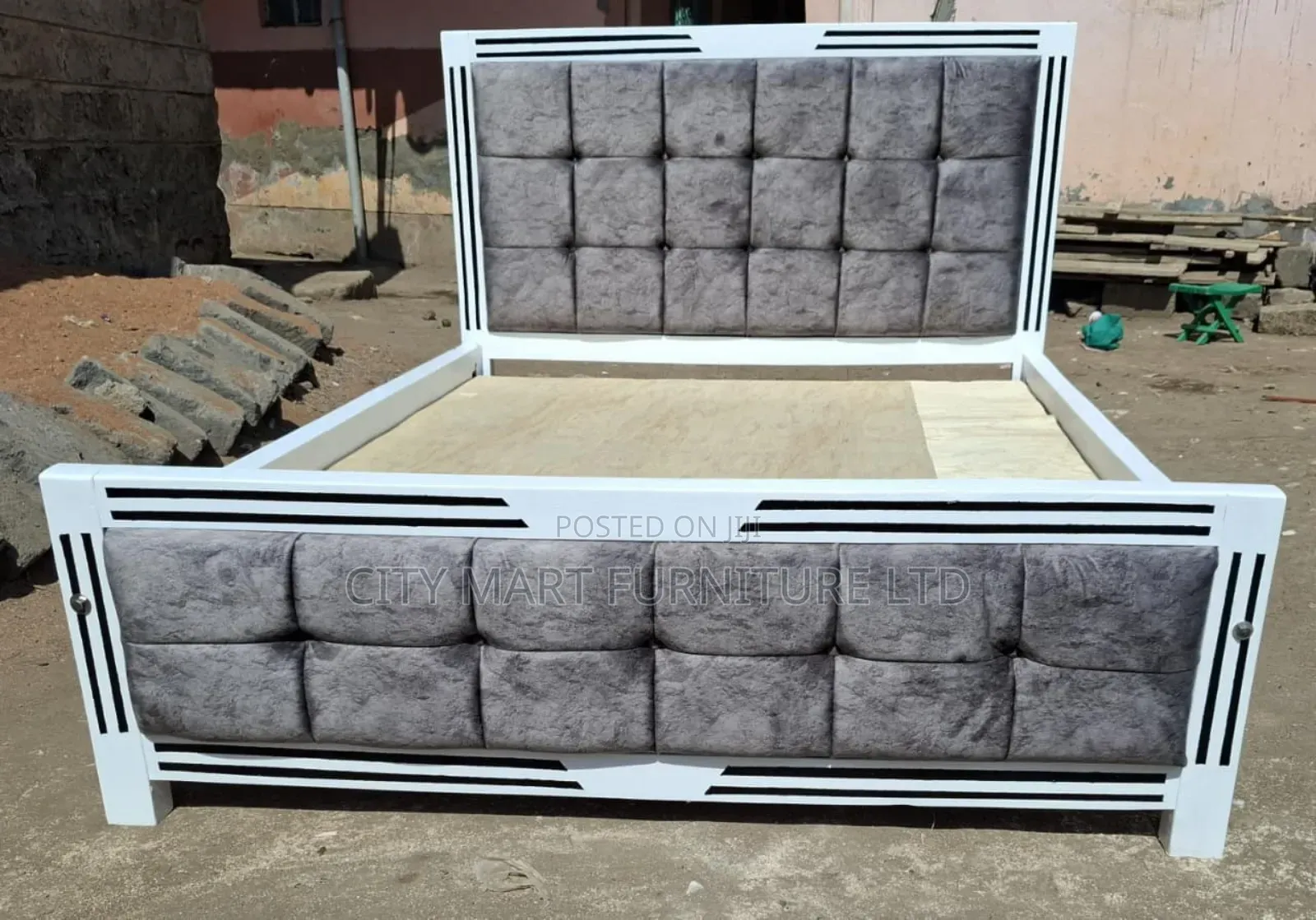 Built Classy Mocket Beds