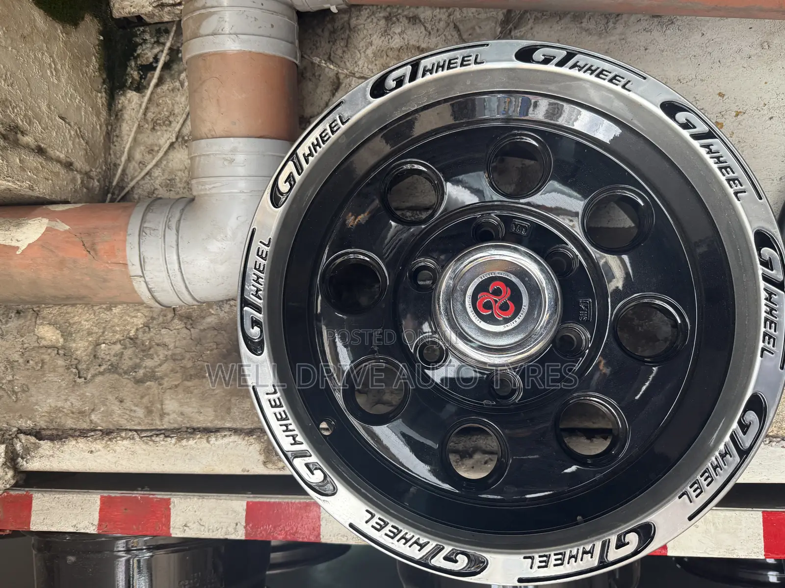 Rims Size 15 Nissan Box/Shark