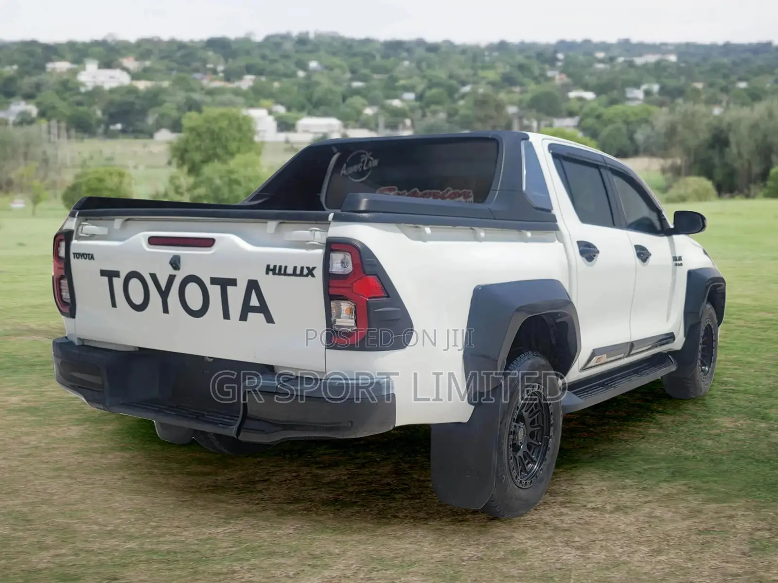 Toyota Hilux Revo Double Cab Deisel 2.8 AWD 2018 White
