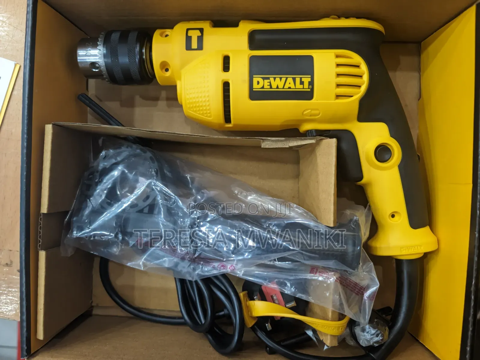 Dewalt Dwd024 13 Mm Corded Percussion Drill