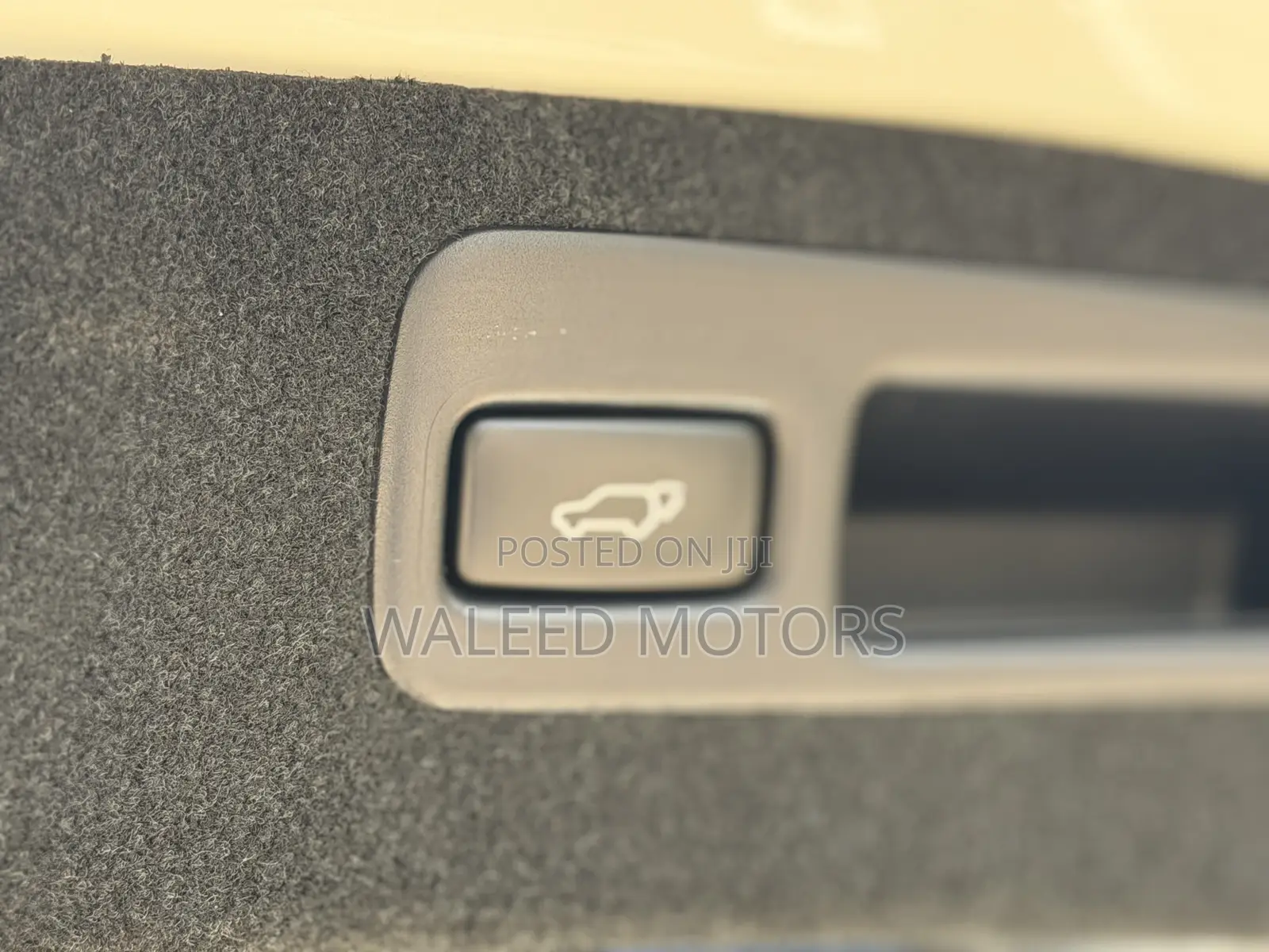 Toyota Harrier 2.0 2018 Pearl