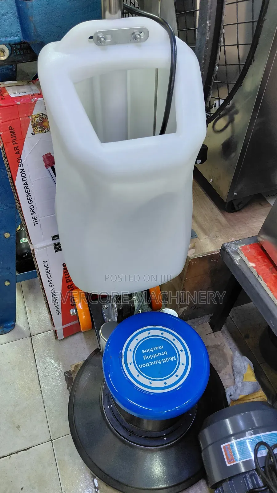 Commercial Floor Scrubber Machine With 2 Brushes.