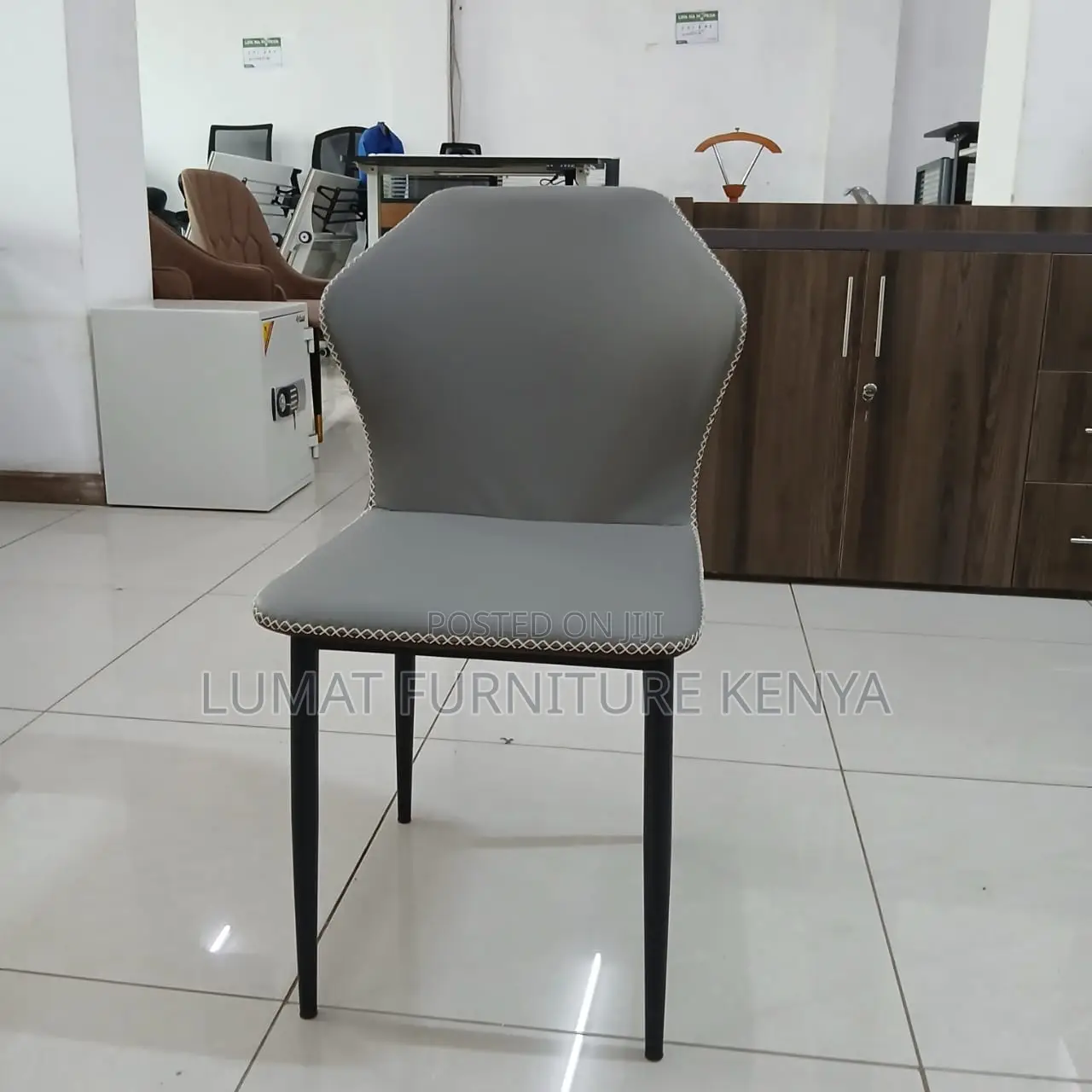 4-Legged Padded Dining Chair