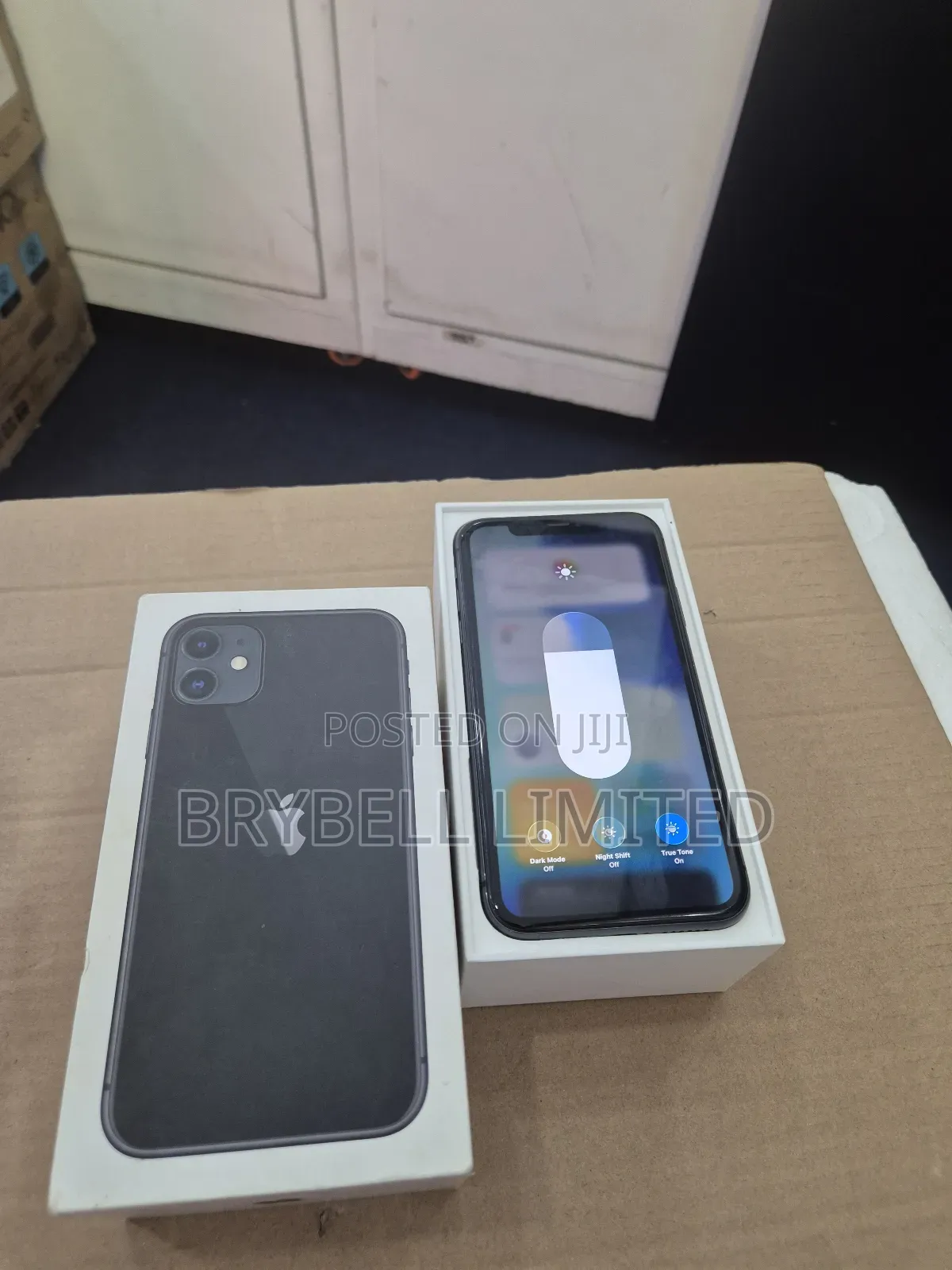 Apple iPhone 11 64 GB Black