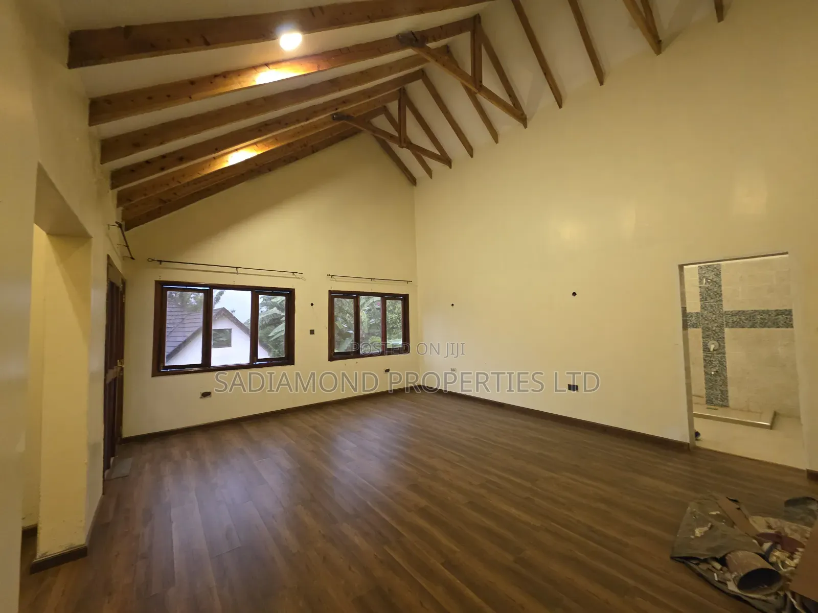7bdrm Villa in Ridgeways for sale