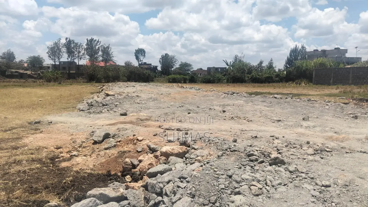 Commercial Land for Sale in Kamakis – 50x100