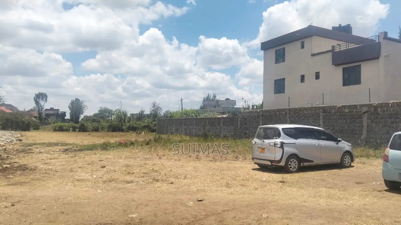 Commercial Land for Sale in Kamakis – 50x100