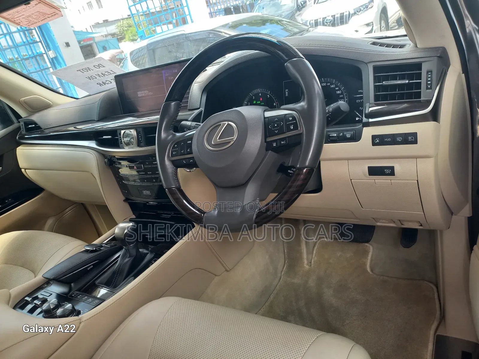 Lexus LX 570 AWD 2019 Gold