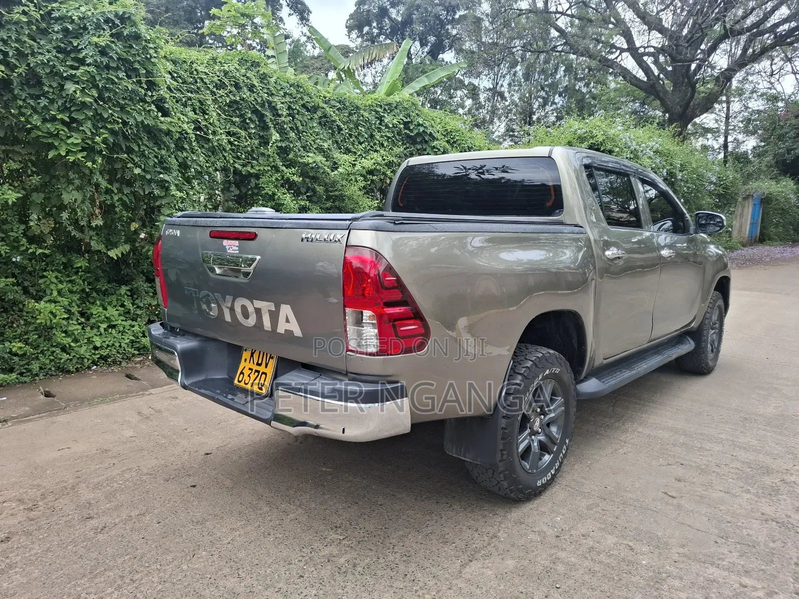 Toyota Hilux Revo Double Cab Deisel 2.8 AWD 2022 Gray