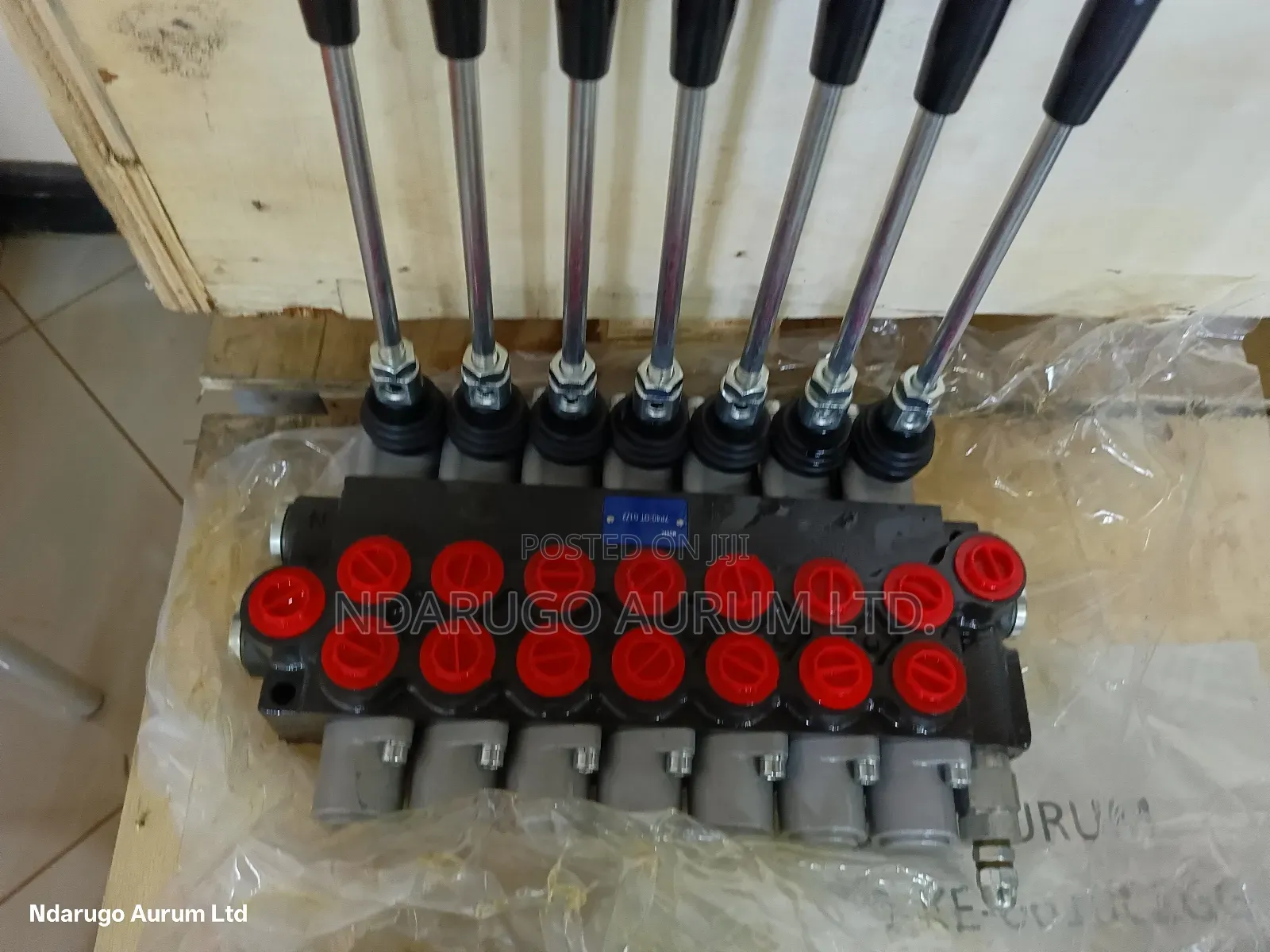 7 Way Hydraulic Control
