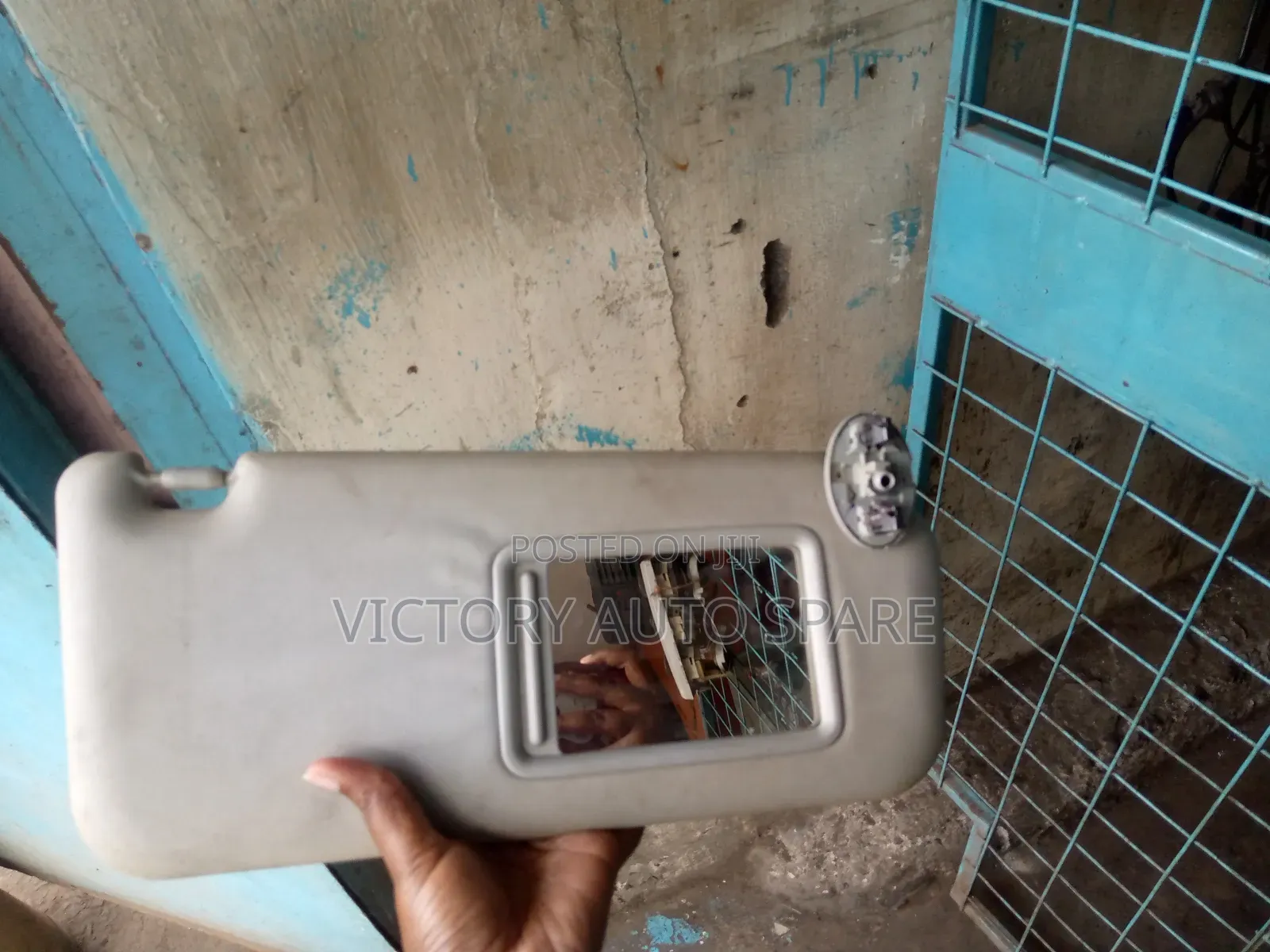Voxy/Noah Sunvisor 2010-2012