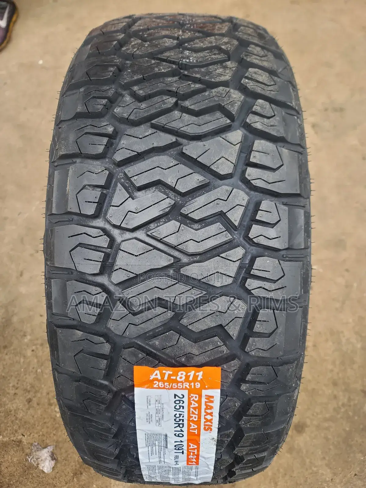 265/55r19 Maxxis Tyres Razr a/T811 [Made in Thailand]