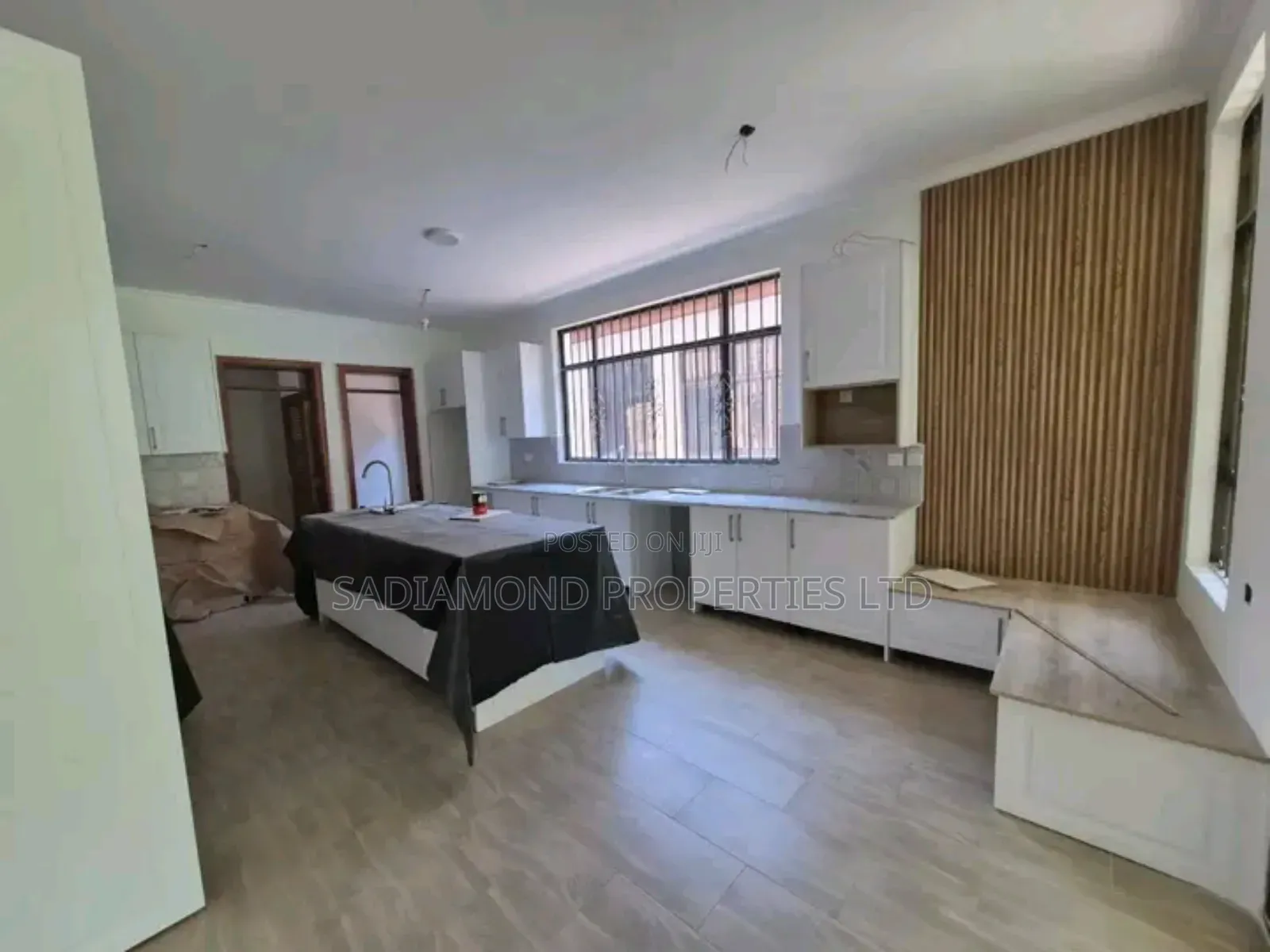 4bdrm Townhouse / Terrace in Njathaini, Runda for rent