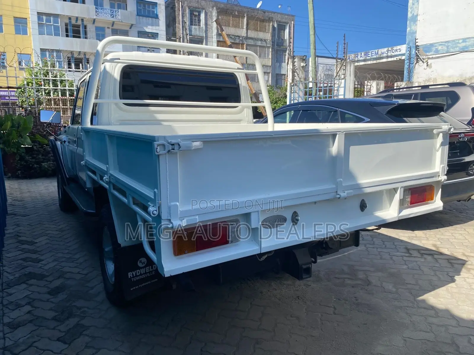 Toyota Land Cruiser 2019 White