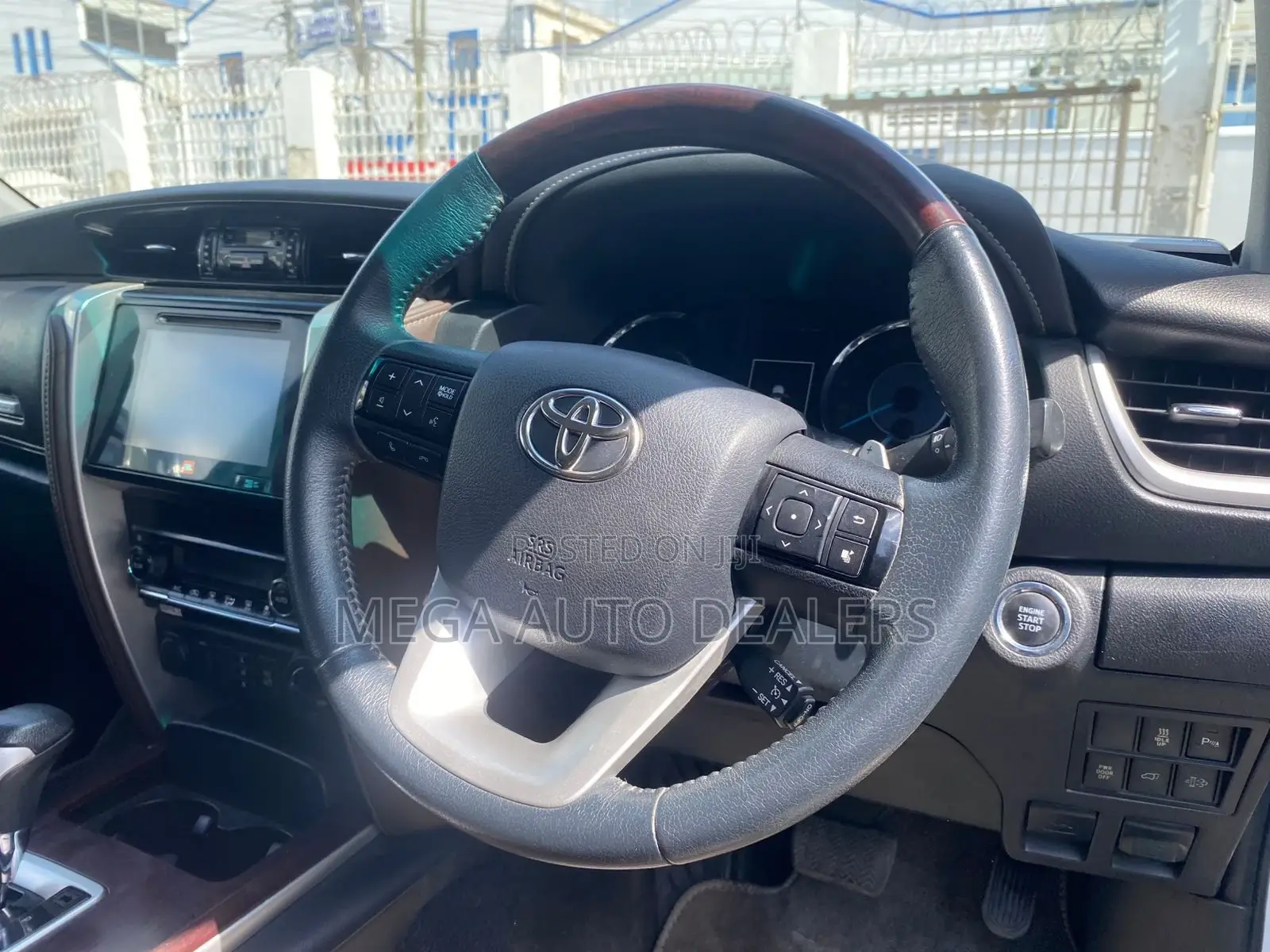 Toyota Fortuner 2019 White