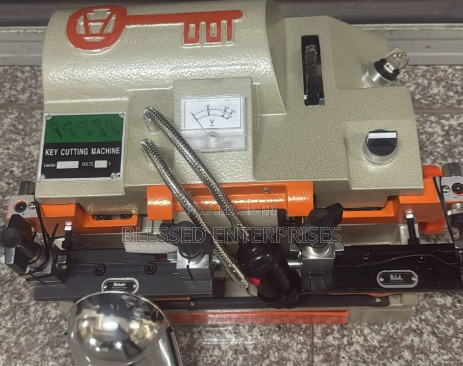 Professional Key Cutting Machine/Key Cutting Machine