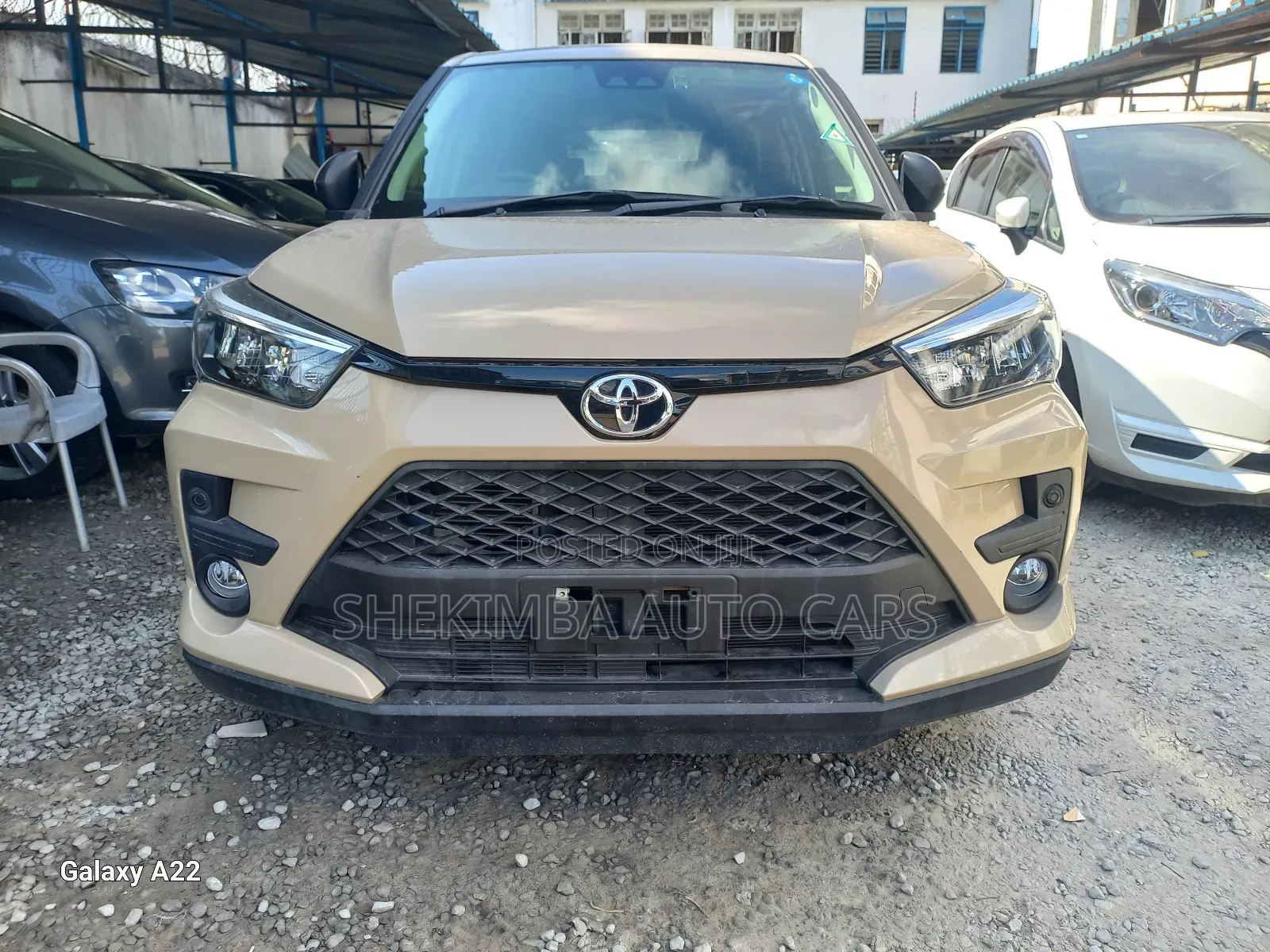 Toyota Raize 1.0 FWD 2019 Beige