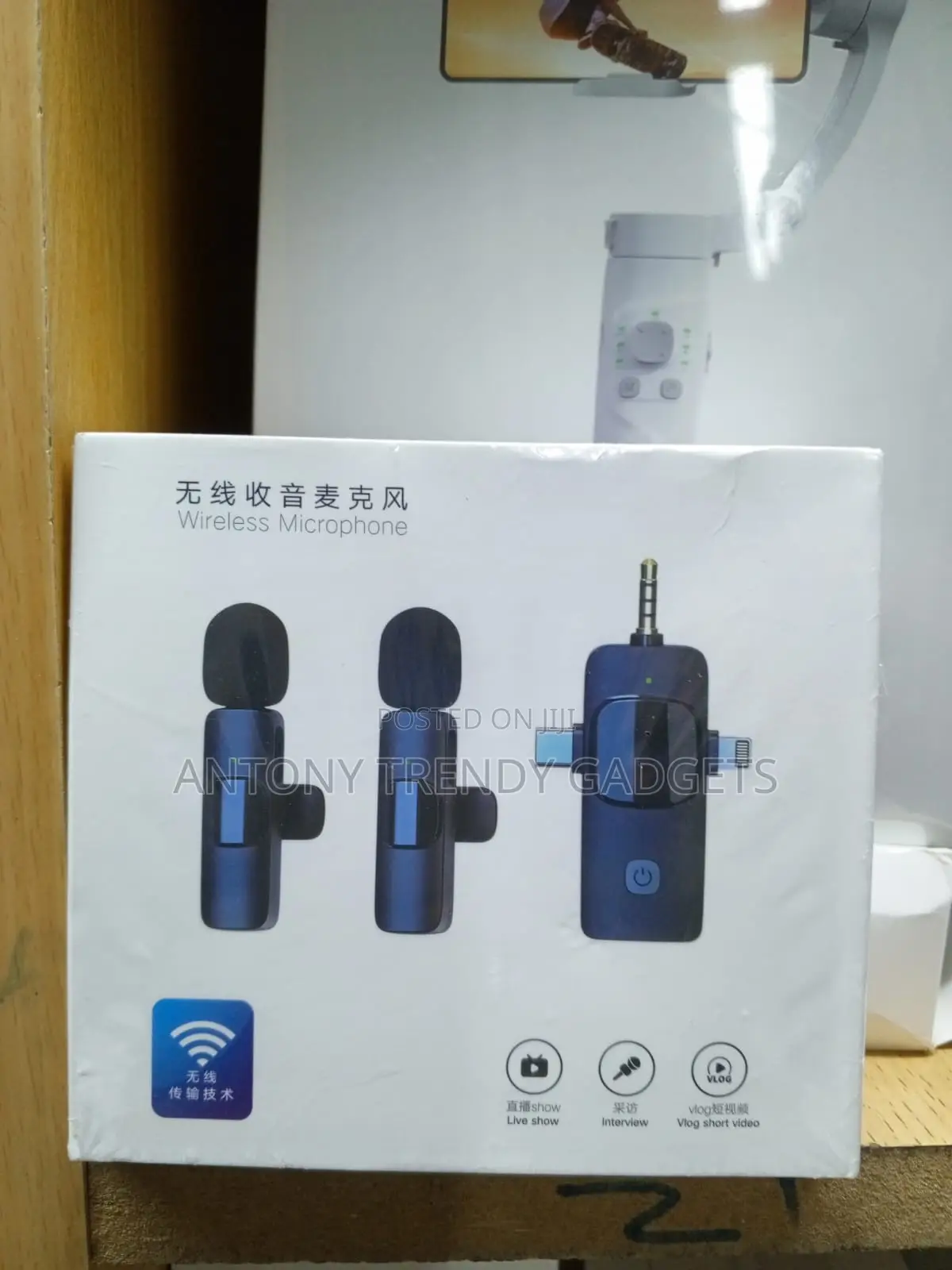 Wireless Lapel Mic With Noise Cancellation For Vlogging