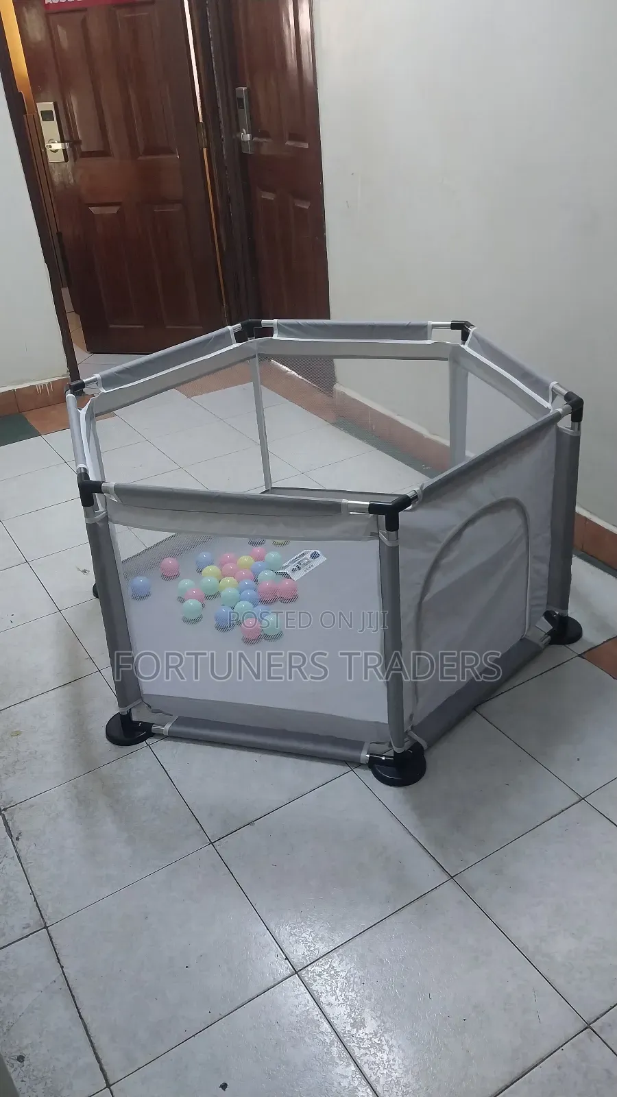 Kids Happy Game Fence With 30 Balls