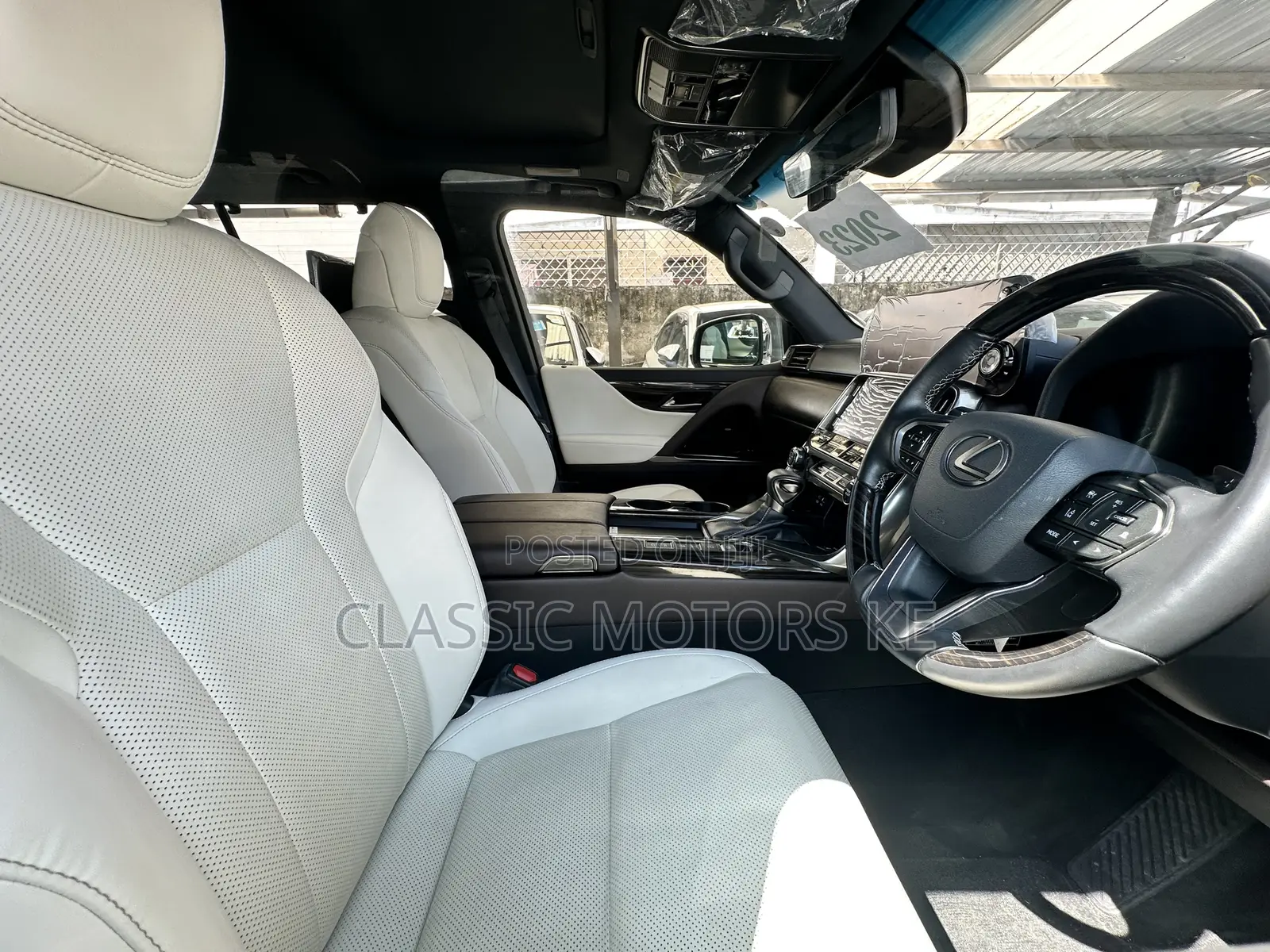 Lexus LX 600 2023 Gray