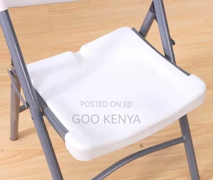Home Chair; Heavy-Duty Plastic Folding Chair for Wedding and Gathering