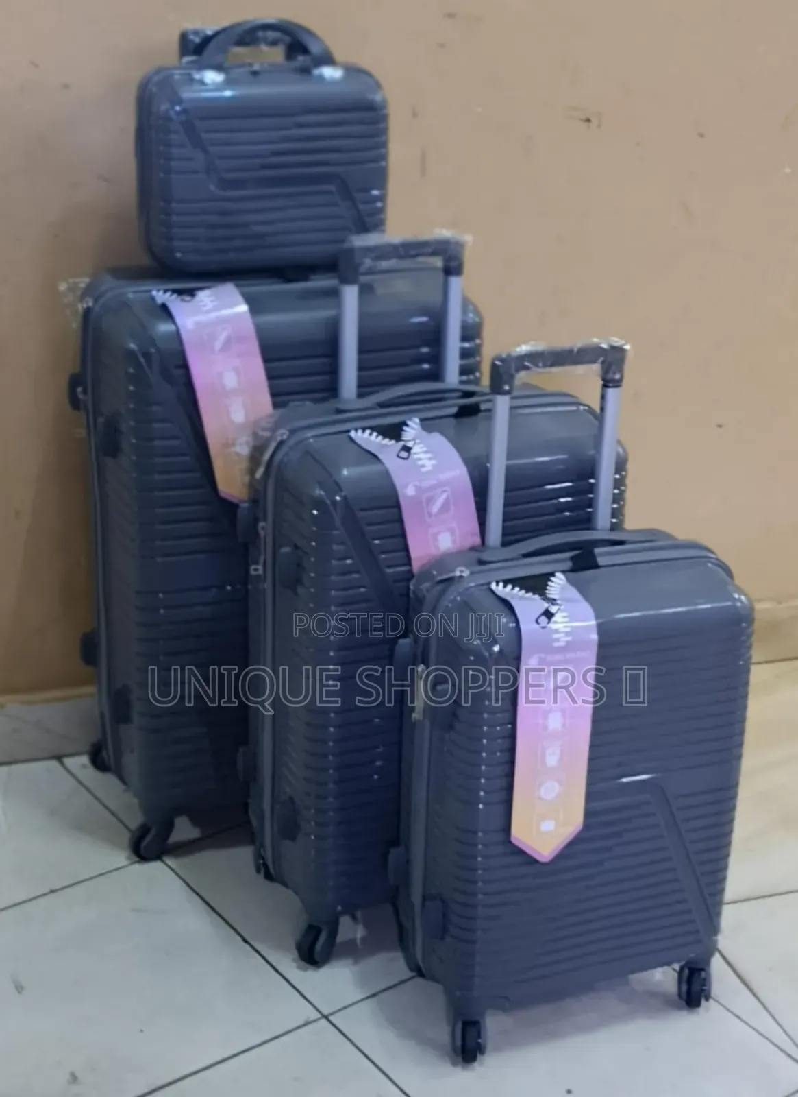 4 in 1 Luxurious Unbreakable Suitcase