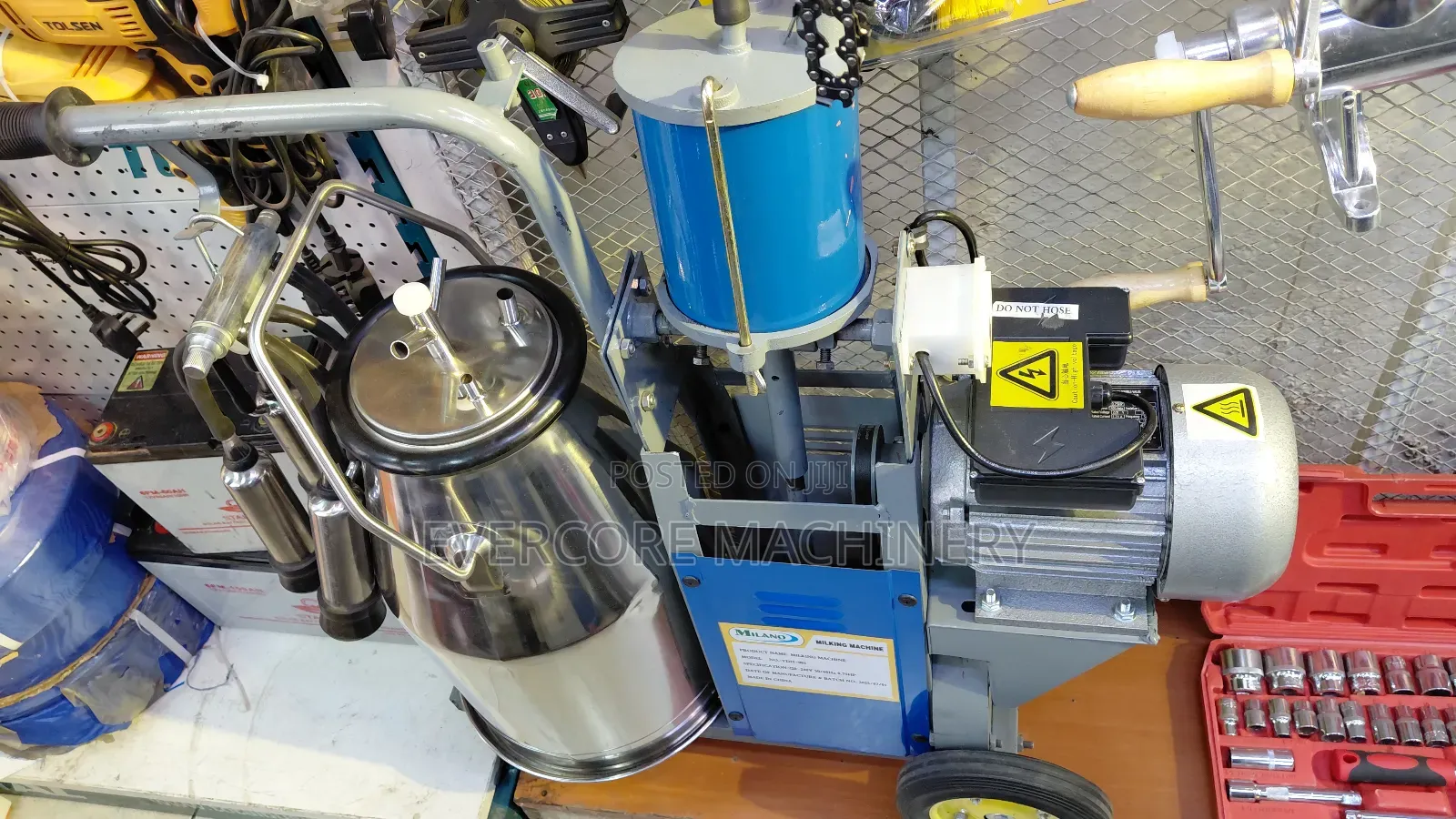 Milano Italia Single Bucket Milking Machine Electric.