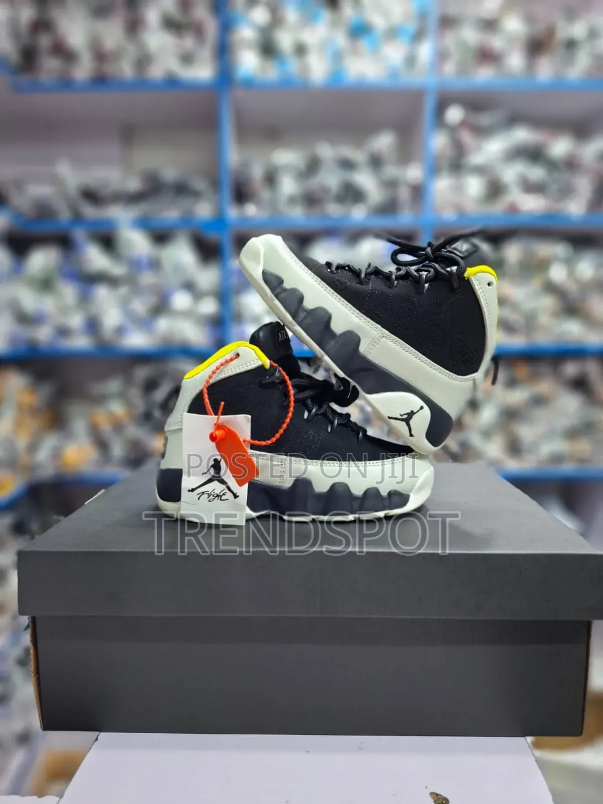 Kids Jordan 9
Sizes 25-36