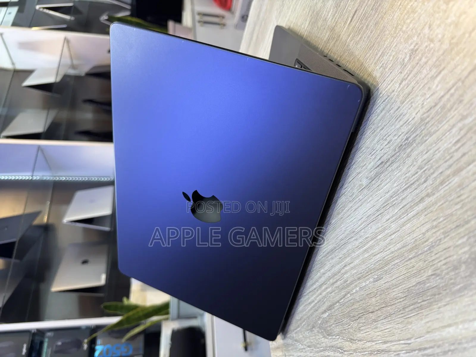 Laptop Apple MacBook Pro 2024 M4 14-Inch 18GB Apple M4 Pro SSD 512GB
