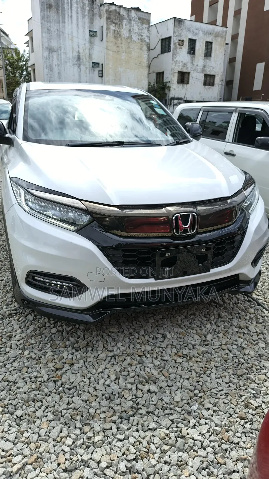 Honda Vezel 1.5 2WD 172 hp 2019 Pearl