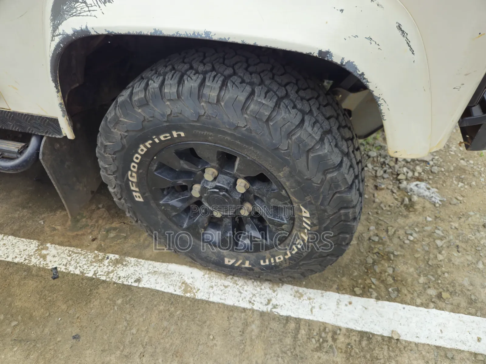 Land Rover Defender 2014 White
