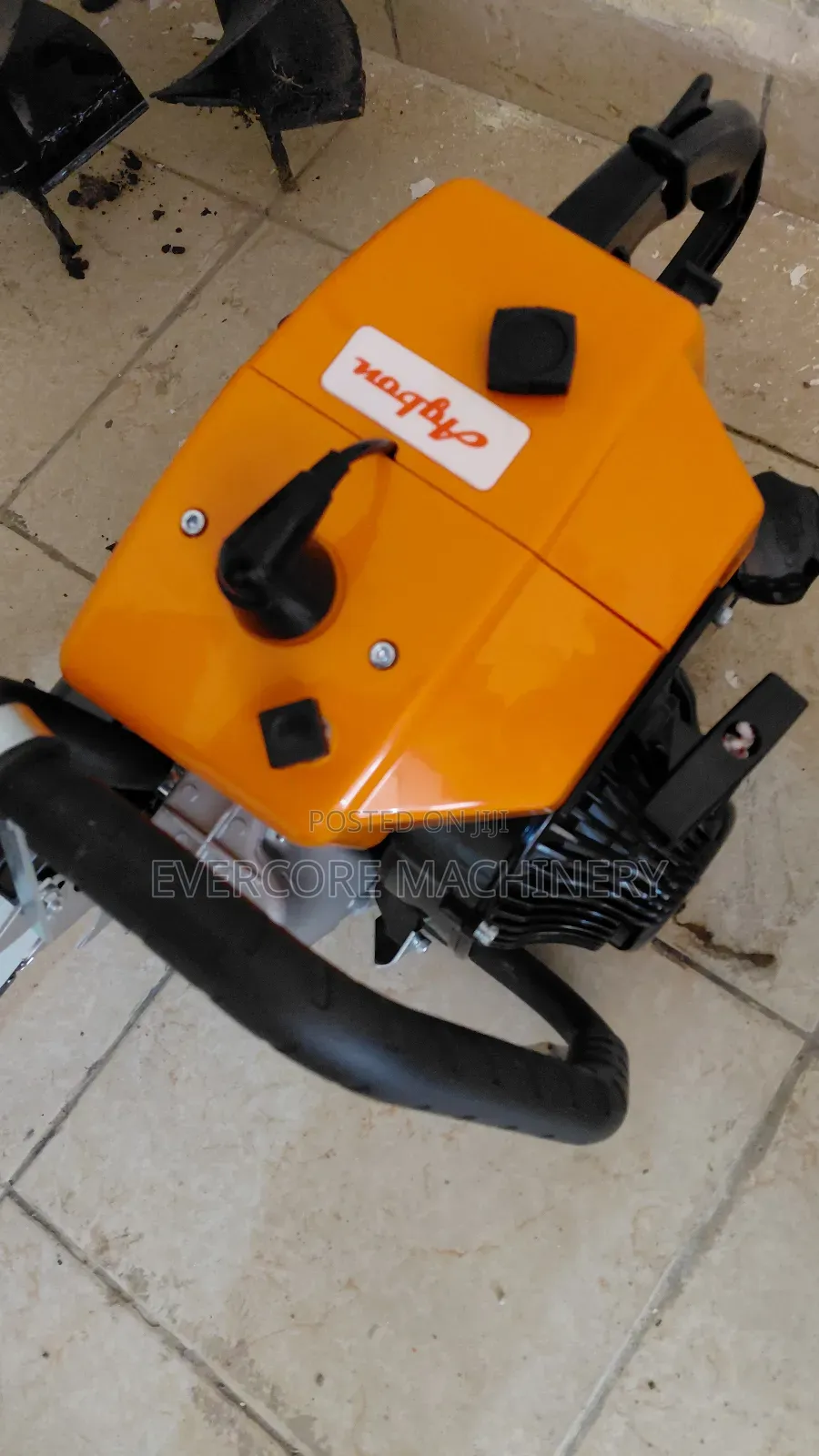 Heavu Duty Petrol Powered Powersaw Machine.