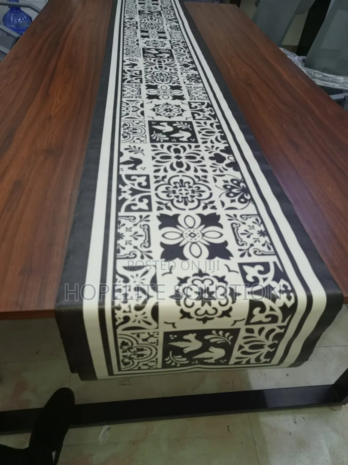 Washable Table Runner
