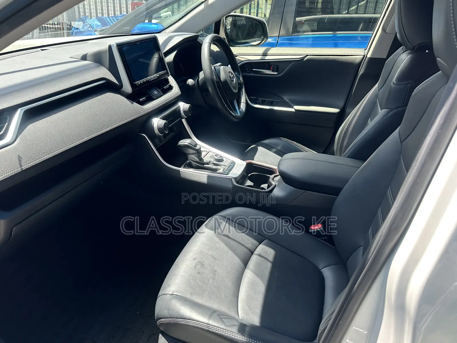 Toyota RAV4 Hybrid 2020 White