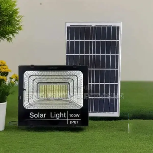 Quality Ensured 100w Solar Flood Light Ip67 Waterproof Safety Rated