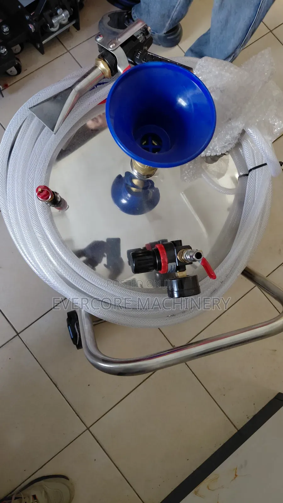 Stainless Steel 80litres Pneumatic Soap Dispenser Machine.